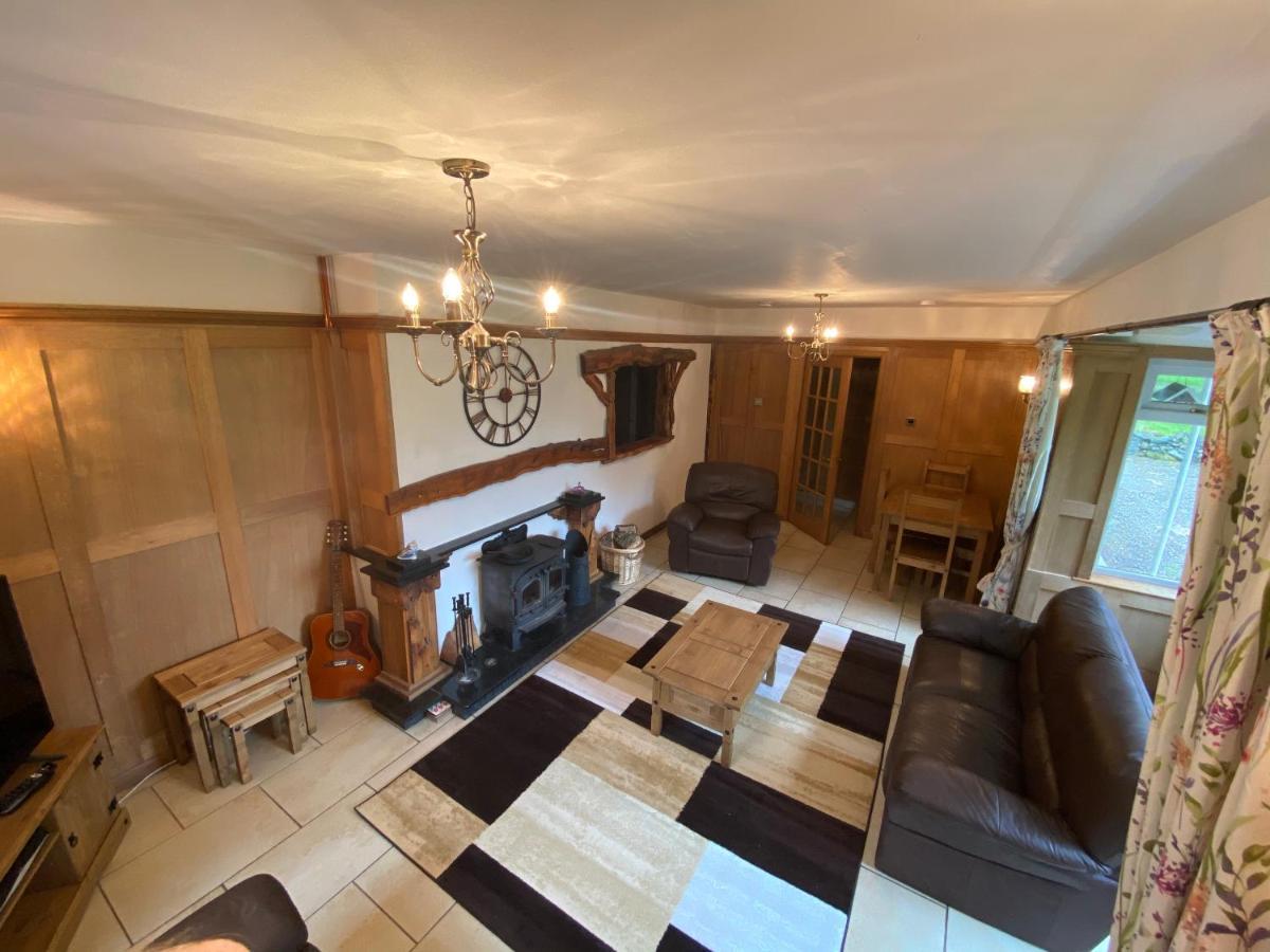 Tranquil Thornhill Cottage Retreat With Hot Tub Moniaive エクステリア 写真