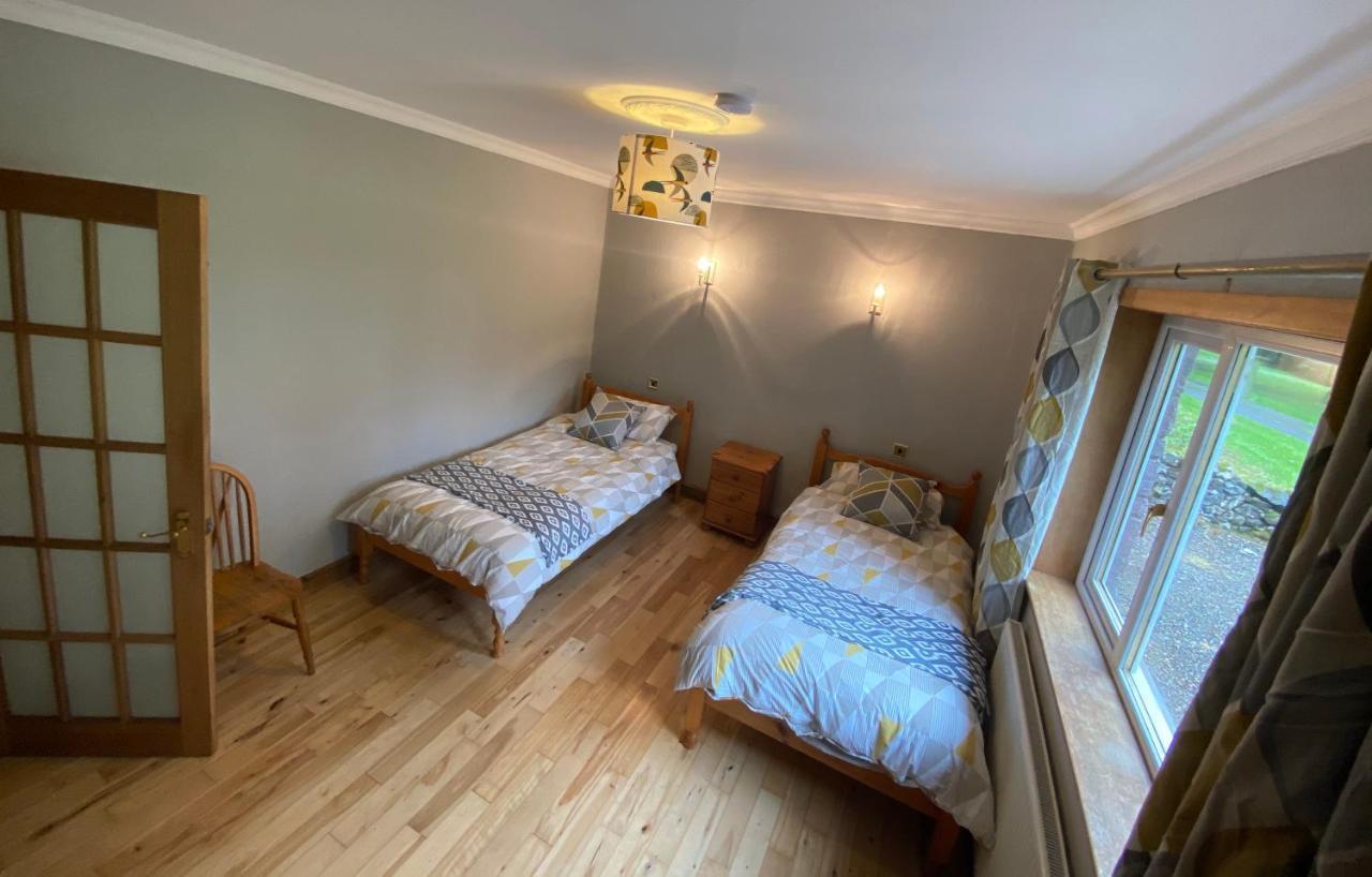 Tranquil Thornhill Cottage Retreat With Hot Tub Moniaive エクステリア 写真
