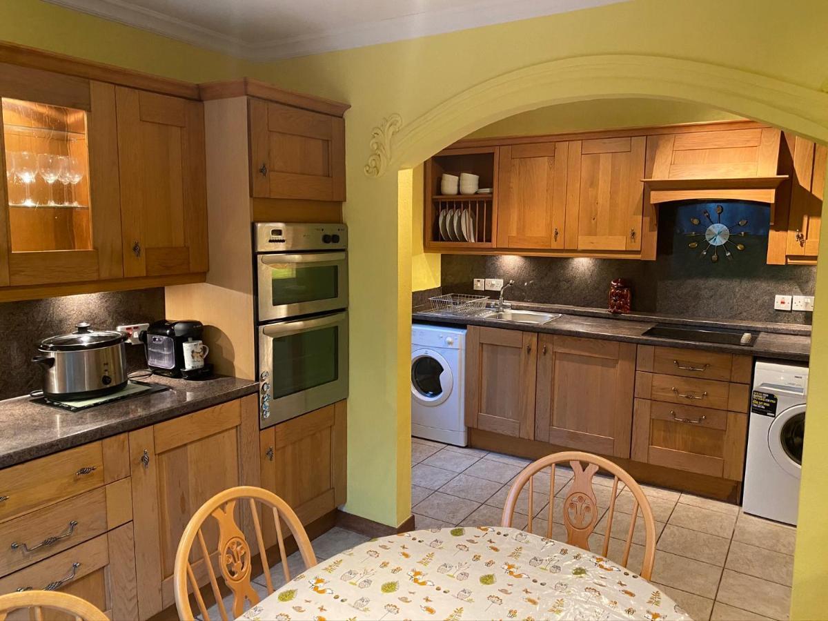 Tranquil Thornhill Cottage Retreat With Hot Tub Moniaive エクステリア 写真