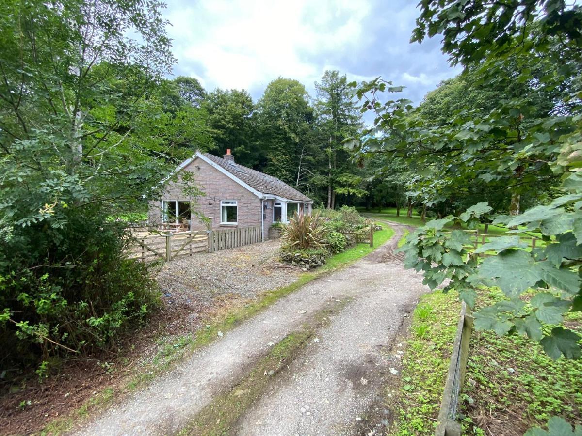 Tranquil Thornhill Cottage Retreat With Hot Tub Moniaive エクステリア 写真